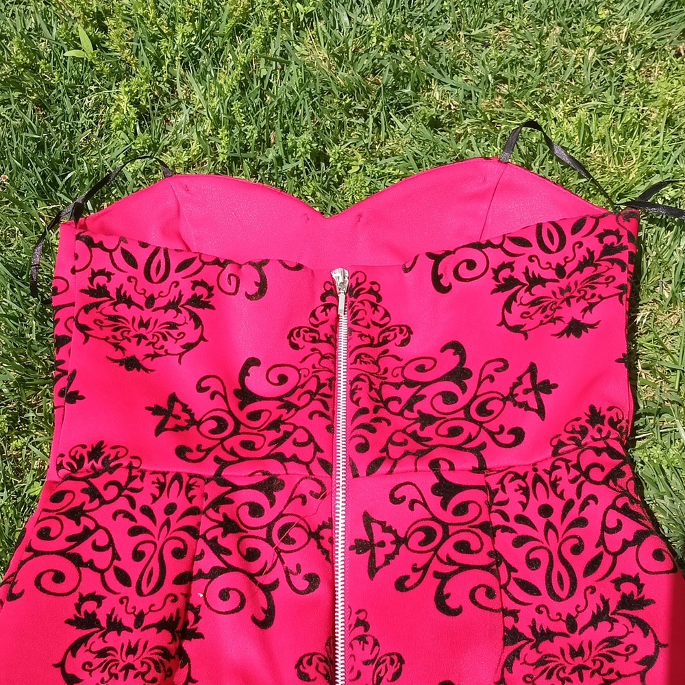 Dress - Picture 3 of 5